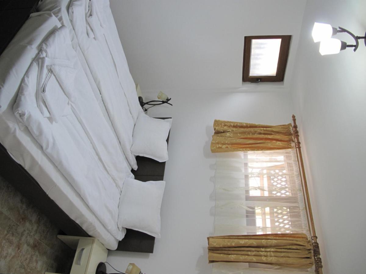 Rosiem House 호텔 테기르기올 외부 사진
