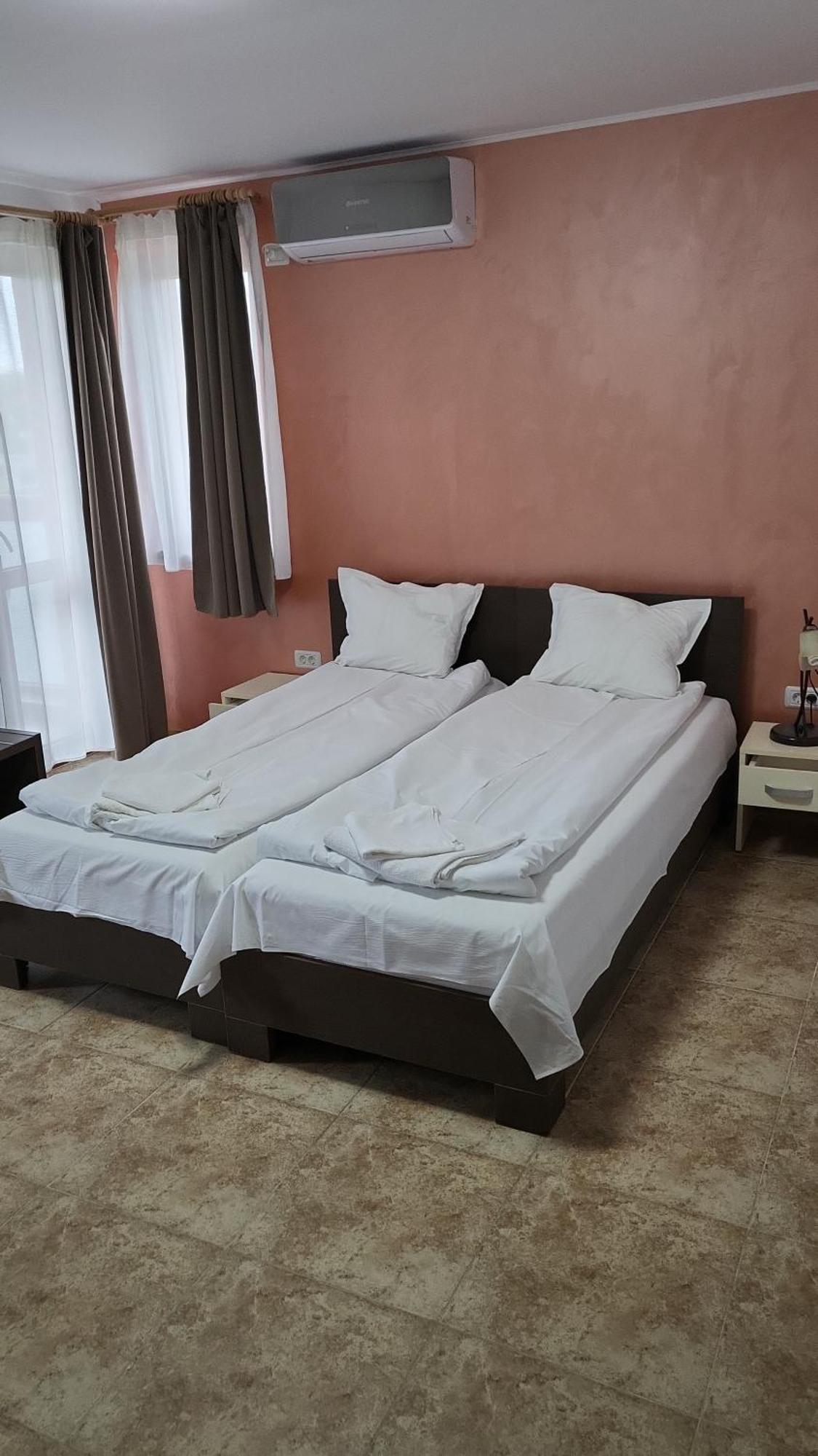 Rosiem House 호텔 테기르기올 외부 사진
