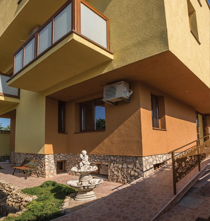 Rosiem House 호텔 테기르기올 외부 사진