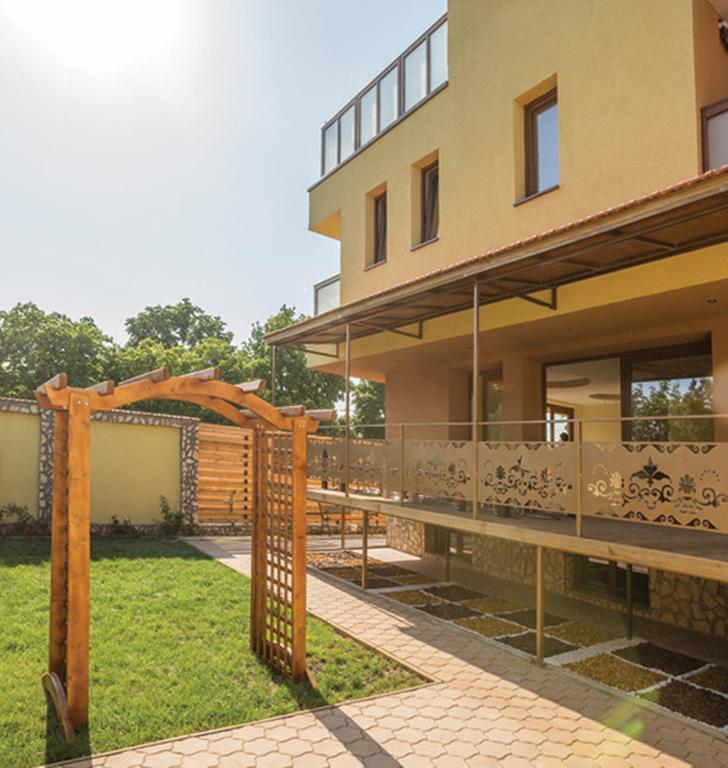 Rosiem House 호텔 테기르기올 외부 사진